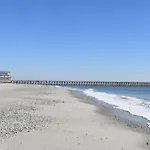 Direct Oceanfront, Heated Pool, Boardwalk, Central