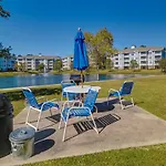 Cozy Myrtle Beach Escape With Balcony And Pool Access!