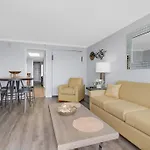 Seaside Oasis Oceanfront With Balcony 1124