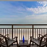 Seaside Oasis Oceanfront With Balcony 1124