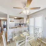 Windcrest Villas 201