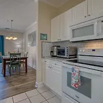 Beach, Golf, Relax: Myrtle Condo