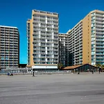 Sands Ocean Club 1629