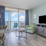 Downtown Oceanfront, Sleeps 4