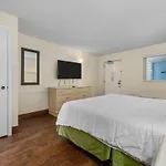 Oceanfront 1Br, Downtown, 4Ppl