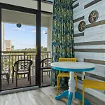 Cozy Oceanview Studio, Sleeps 4