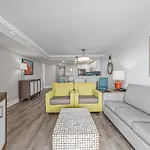 Grande Cayman, 3Br Oceanfront