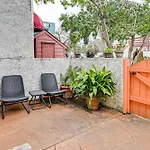 Bohemian Beach Retreat - 2 Blocks To Ocean!