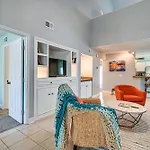 Surfside Beach Condo With Balconies 1 Mi To Ocean!