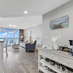 Ocean View 1Br Condo With Private Balcony