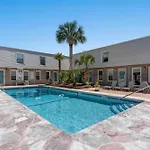 Madison Villas 16 - 3Rd Row - Crescent Beach Section