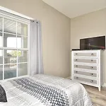 221 Wedgewood Home