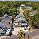 Bow Wow Bungalow - 3Rd Row - Ocean Drive Section