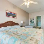 Huge Beautiful Condo With Great View Of The Ocean