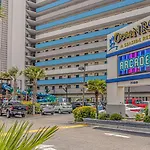 Spacious 4 Bedroom Ocean View Condo - Ocean Reef 526- Sleeps 14!