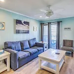 First Floor With Ground Floor Access - Steps To The Beach!