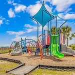 Modern And Fun! 3 Bedroom Suite With Indoor Waterpark And Slides! Sleeps 12! Dunes Village 338