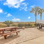 Stunning Top Floor Oceanfront 2 Bedroom Suite-Recently Updated! Spinnaker 903