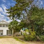 Booth House, Unit A