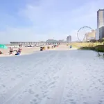 1604 N Ocean Blvd, 0906 - Ocean Front Sleeps 8