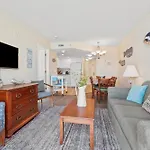 2501 S Ocean Blvd, 0211 - Ocean Front Sleeps 8
