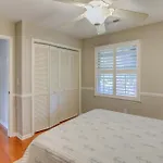 Myrtle Beach Home With Saltwater Pool, Walk To Beach