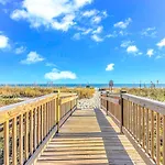 Stunning Oceanfront 2 Bedroom Suite- Sailfish Resort 1111