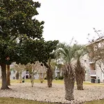 Gorgeous Condo On Golf Course Near Broadway At The Beach