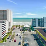 200Ft To Beach! North Myrtle Beach First Level Duplex Home, Pet Friendly!
