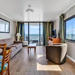 Beachfront Luxury Condo W Private Balcony