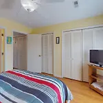 Emerald Pointe 1-C