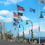 Oceans One 4Th Floor 1 Bdrm 1 Ba