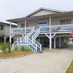 Crews Nest In Cherry Grove