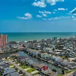Carolina Roost In Cherry Grove