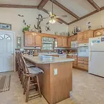 Family Loafers Lodge - Channel Home
