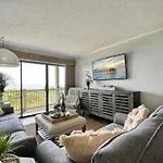 New! Oceanfront Sunrise Retreat- Breathtaking View