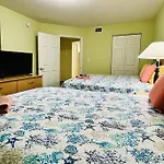 *Oceanfront @ Paradise*Queen Beds*Pools Galore*R18