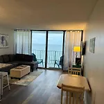 On The Sand Beachfront Condo, Newly Renovated