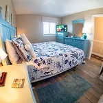 Beautiful Oceanfront Condo 505