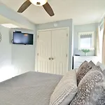 Oceanfront Luxury Top Location W Lazy River Pool Grills