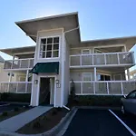 Shorehaven Lakefront & Steps To Beach W Pool And Grill