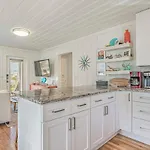 Coconut Flats Duplex- Upstairs-