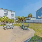 Coconut Flats Duplex- Upstairs-
