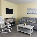 Newly Renovated Modern & Spacious Oceanview Condo