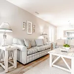 Oceanfront And Modern Top Location On Ocean Blvd W Pool