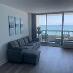 Compass Cove Upgraded Oceanfront Condo Sleeps 4