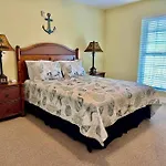 Oceanview Condo, 3B/3B, Top Floor, Pool, Greatview