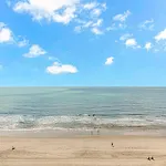 Oceanfront Queen Suite- Sea Mist 21004
