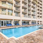 North Myrtle Beach Resort Apt - Walk To Beach!