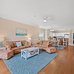Catch N\' Relax - Golf Condo, Short Drive To Beach